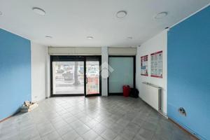 NEGOZIO A BRESCIA