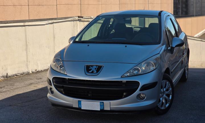 Peugeot 207 1.4 HDi 70CV 3p. ONE Line