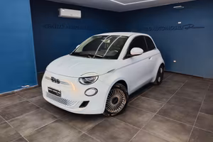 Fiat 500e Berlina 42 kWh Passion