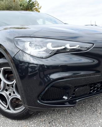 Alfa Romeo Stelvio 4700KM - 2.2 Turbodiesel 160CV 