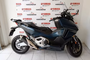 Honda Forza 750