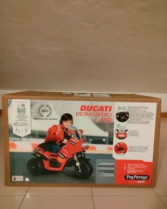 Peg Perego: Ducati Desmosedici Evo moto elettrica