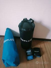 Sacco da boxe e guantoni