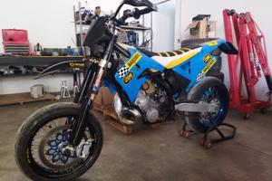 TM EN 300 2t anno 2006 Motard