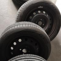 Gomme più cerchi 15 pollici