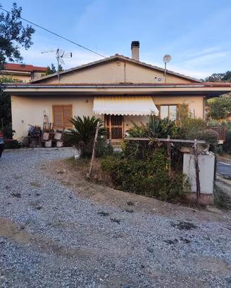 Vengo casa con terreno