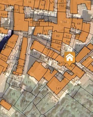 Immobile in asta di 501 m² con più di 5 locali a B