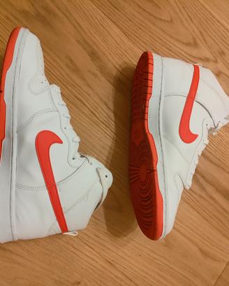 Nike Dunk High Bianco Picante Rosso