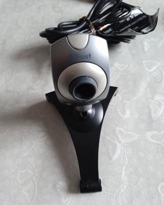 cuffie con microfono ,mouse,webcam