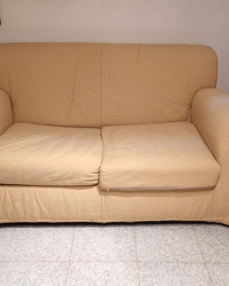 GRAZIOSO DIVANETTO DUE POSTI COLOR BEIGE