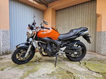 Yamaha FZ6