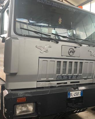 Betonpompa 3 assi magnum 24 metri