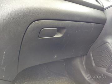 Cassetto portaoggetti HYUNDAI I20 del 2015