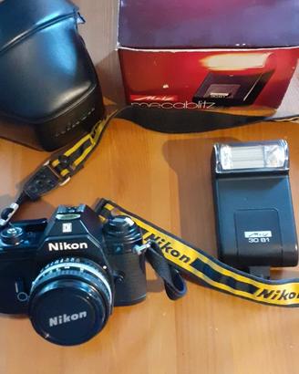 Fotocamera Nikon + Flash