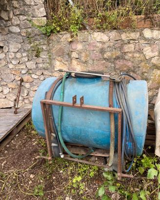 Botte per irrorazione per trattore