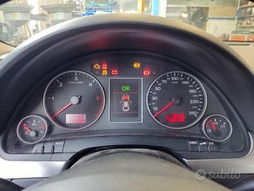 Quadro strumenti AUDI A4 1968cc diesel del 2005