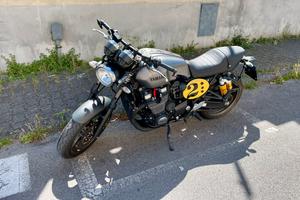 Yamaha XJR 1300