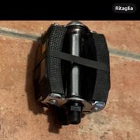 Pedali bicicletta ovali