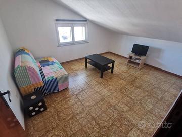 Tombaccia ampia mansarda uso transitorio