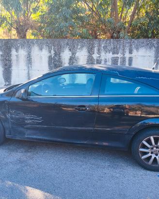 Opel Astra h Gtc 2005 