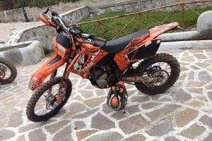 Smembro KTM exc f 250 4t del 2006(modello 2007 )