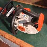 do via motosega stil mod 151 TC com'è nuova 