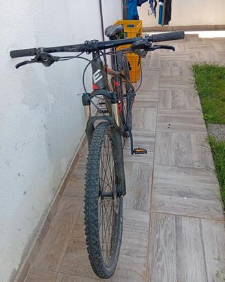 Mountain bike 