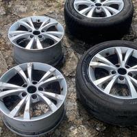 Cerchi Alfa Romeo Giulietta con 2 gomme