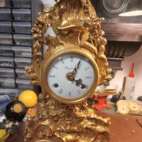 orologio da tavolo in bronzo dorato 