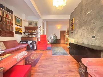 6 LOCALI A LA SPEZIA