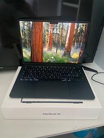 Computer MacBook air 13” ( pari al nuovo )