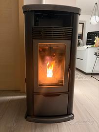 Stufa thermorossi 7000 a pellet