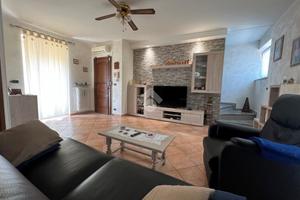 CASA SEMINDIPENDENTE A SANTHIÀ