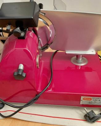 AFFETTATRICE BERKELRED LINE A220
