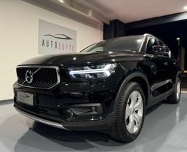 VOLVO XC40 B4 197CV AWD Geartronic Momentum Pro