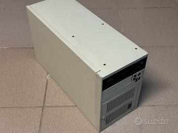 PC Industriale Axiomtek + Pannello Touch WIN 10