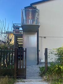 Montacarichi elettrico