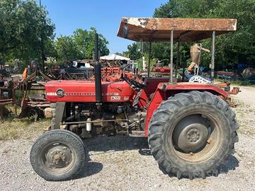 TRATTORE MASSEY FERGUSON 135