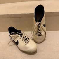 Scarpe da calcio Nike Tiempo taglia 38