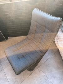 POLTRONA DA LETTURA GIREVOLE