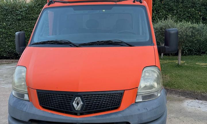 Furgone renault