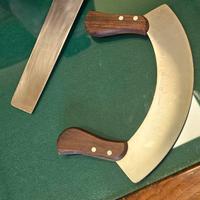 coltello e mezzaluna marca montana