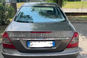 MERCEDES Classe E (W/S211) - 2007