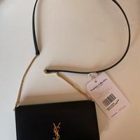 Borsa pochette Cassandre nera Saint Laurent
