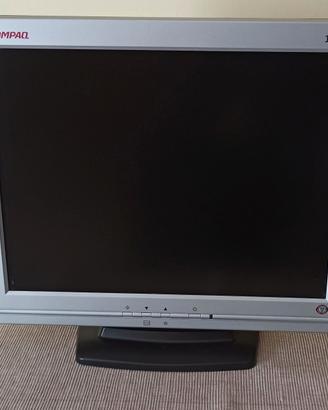 Monitor TFT 15"