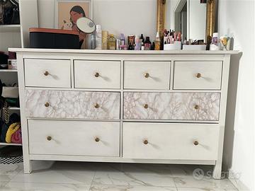 Cassettiera bianca IKEA