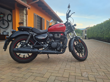 Royal Enfield meteor 350 fireball red 2024