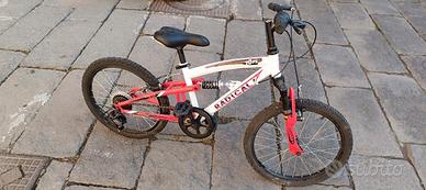 bicicletta Mountain bike 