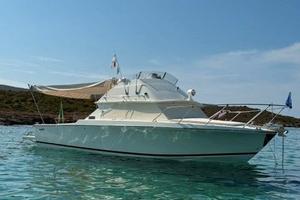 Bertram 28 Fly
