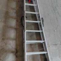 Scala pieghevole 8 gradini alluminio 